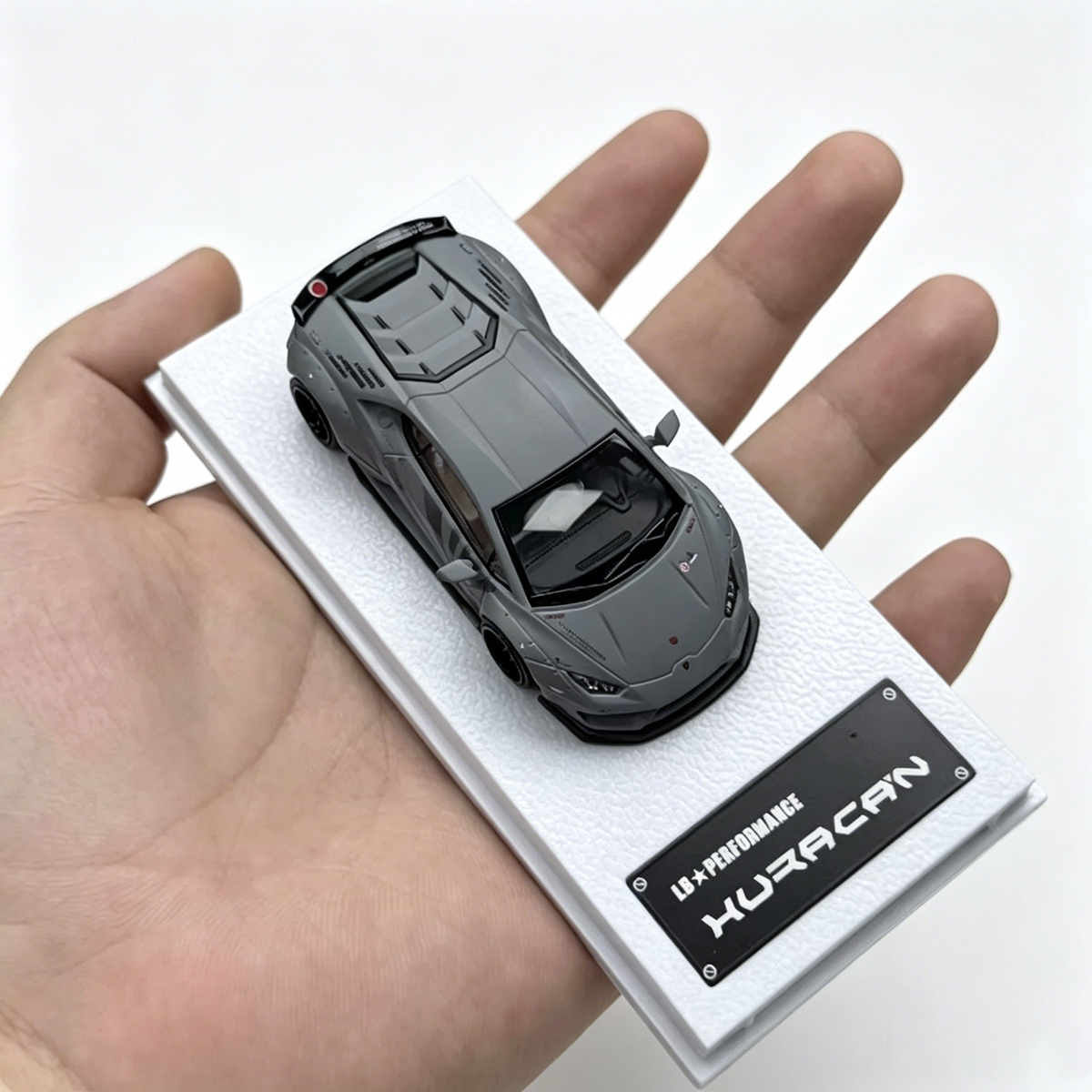 MJ Model 1:64 Lamborghini Hura - огляд і ціна Die Cast Car 1 64