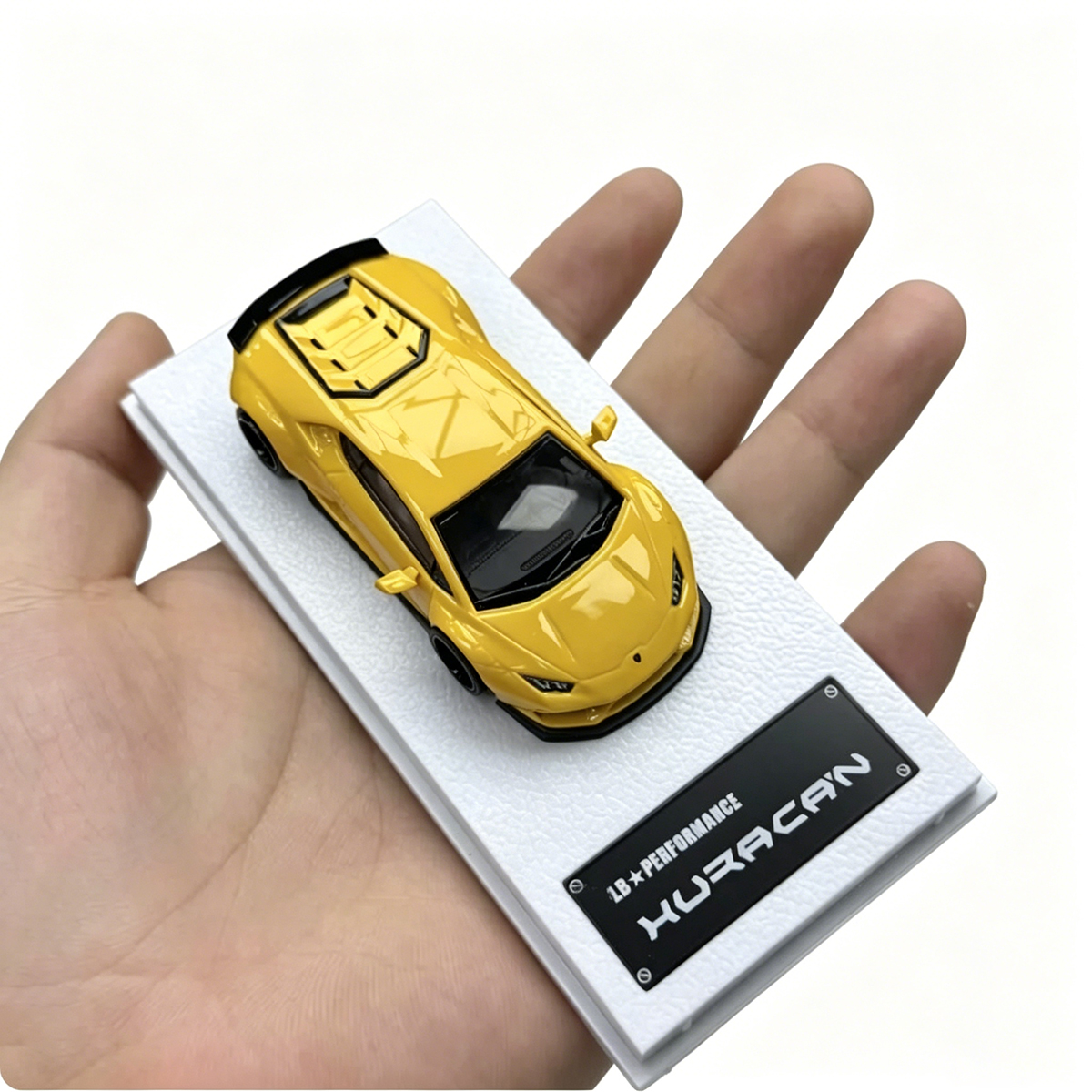 MJ Model 1:64 Lamborghini Hura - огляд і ціна Die Cast Car 1 64